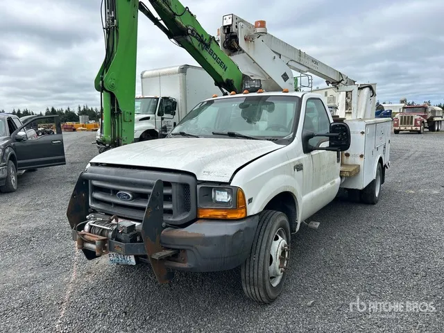 1998 Versalift 29NE 29 ft on 1999 Ford F-450 4x2 Bucket Truck (Inoperable)