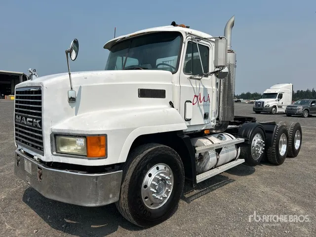 1997 Mack CH613 8x4 Tri/A Day Cab Truck Tractor