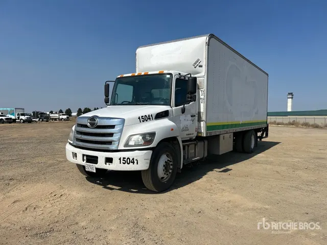 2016 Hino 268 4x2 Van Truck