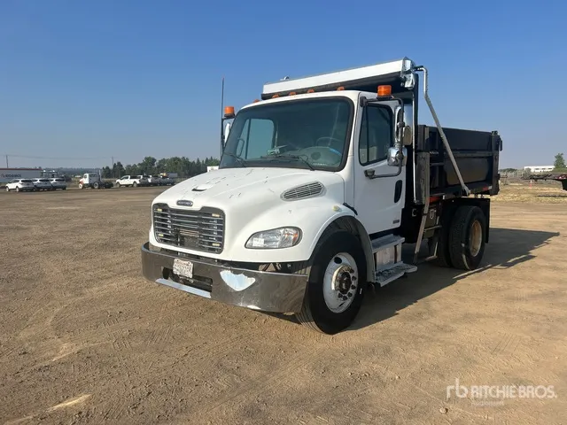 2005 Freightliner M2 106 4x2 S/A Dump Truck