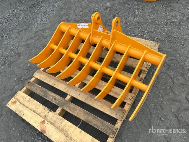 2026 GIYI 44 in Excavator Rake - Fits Cat 305 (Unused)