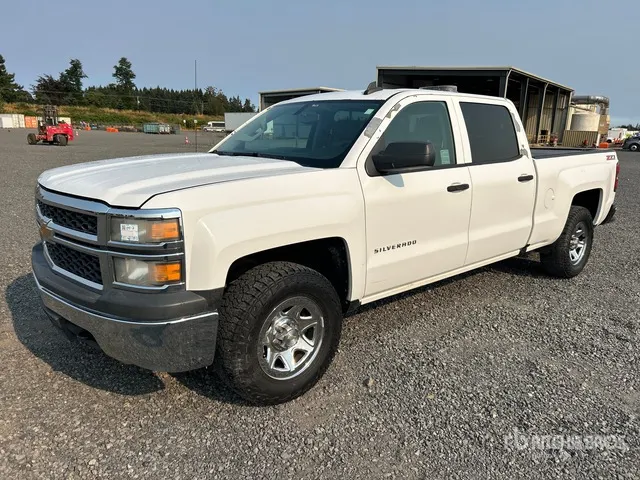 2015 Chevrolet Silverado 1500 4x4 Crew Cab Pickup (Inoperable)