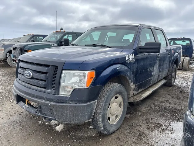2009 Ford F-150 XL 4x4 Crew Cab Pickup