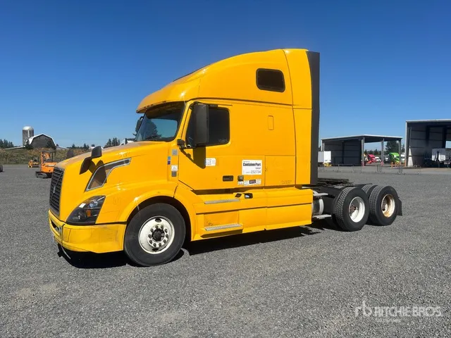 2016 Volvo VNL670 6x4 T/A Sleeper Truck Tractor
