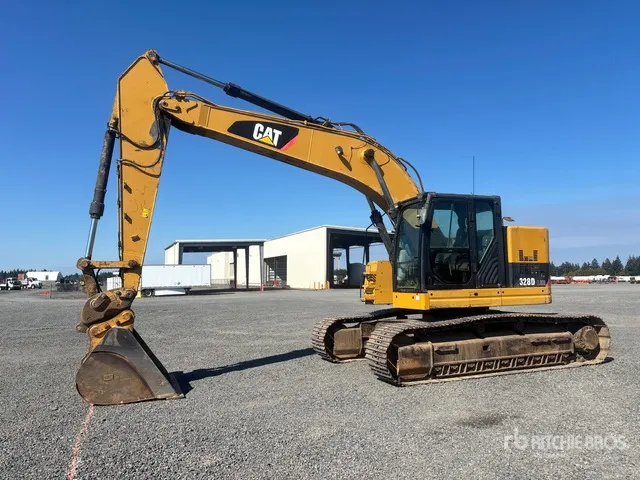 2011 Cat 328D LCR Tracked Excavator