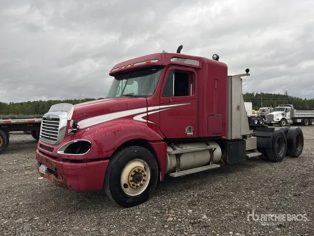 2009 Freightliner Columbia 6x4 T/A Sleeper Truck Tractor (Inoperable)