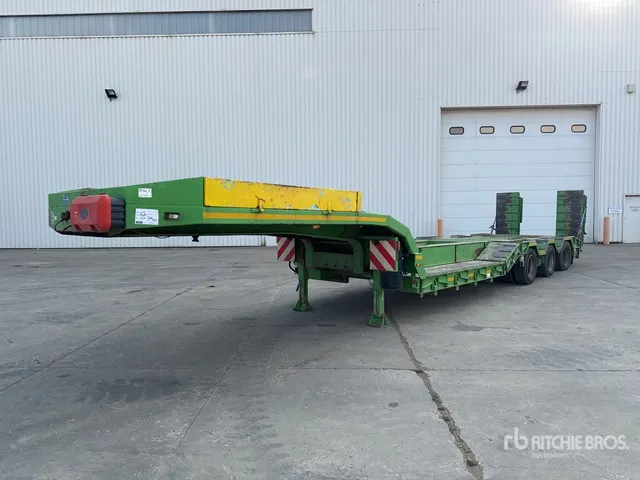 2012 Verem VPS3-42CNTS4MV 45000 kg Tri/A Extendable Hydraulic Deck Widening Lowboy Trailer
