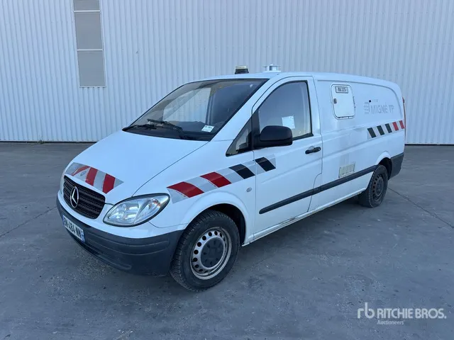 2011 Mercedes Vito 111CDI Vehicule Utilitaire Cargo Van