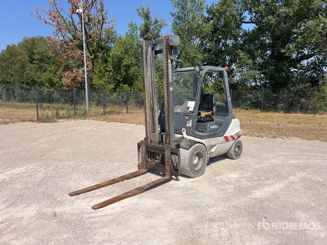 2000 Fenwick H35D 03 C 3500 kg Chariot Elevateur Forklift