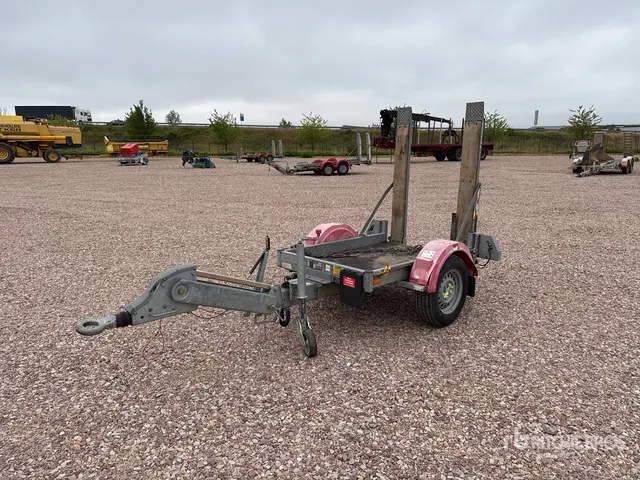 2015 Hubiere H211T14CF Remorque 1 Essieu S/A Equipment Trailer