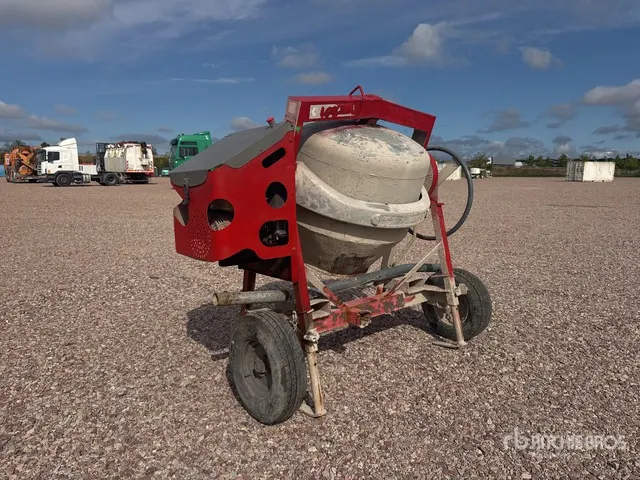 Altrad Betonniere Portable Concrete Mixer