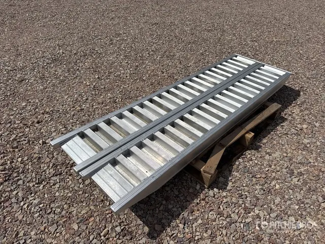 2025 Aluminum Ramps (Unused)