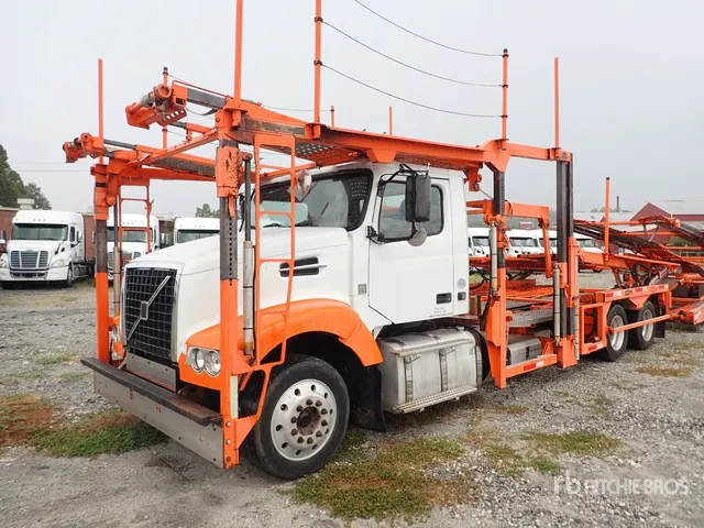 2016 Volvo VAH 6x4 Car Carrier Truck