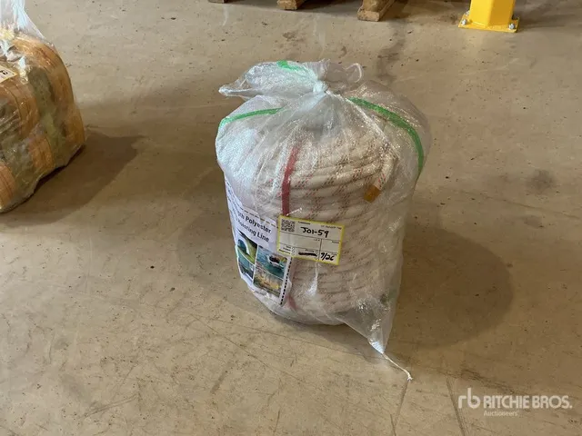 5/8 in x 328 ft High Strength Polyester Arborist Outdoor Rope Rigging Hoisting Line (Unused)