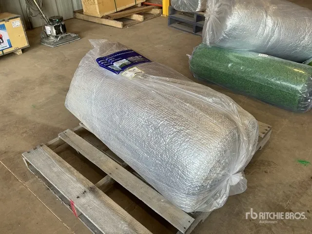 3.3 ft x 164 ft Bubble Aluminum Foil Reflective Insulation (Unused)