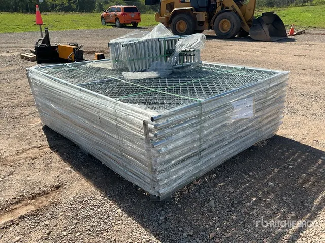 Quantity of (20) 7 ft 5 in x 6 ft Chain Link Temporary Site Fence (Unused)