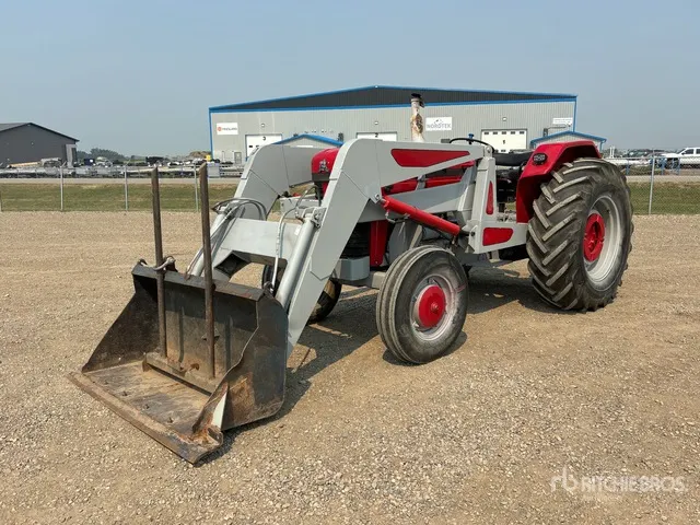 1965 Massey Ferguson 90WR 2WD Antique Tractor