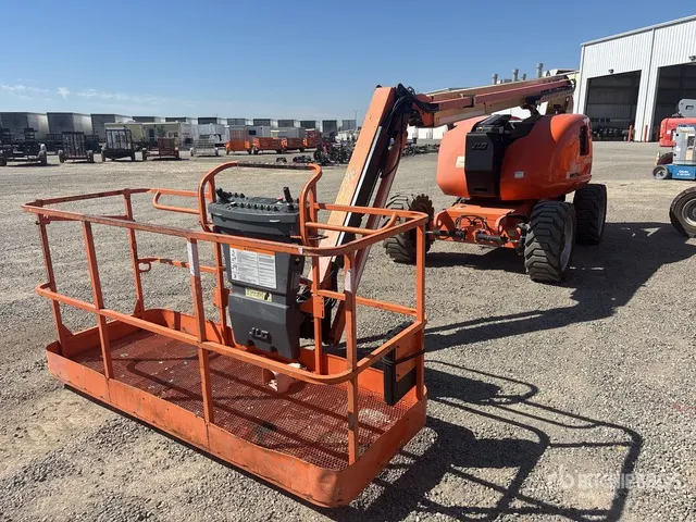 2013 JLG 600AJN 2WD Dual Fuel Articulating Boom Lift