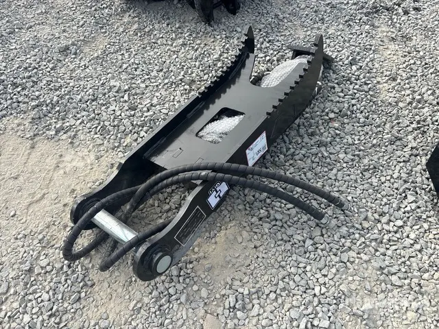 2026 GIYI GY-XJ5T 36 in Hydraulic Cat 5T Hydraulic Excavator Thumb (Unused)