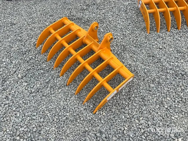 2026 GIYI 38 in 38 in Excavator Rake - Fits CAT 303 (Unused)