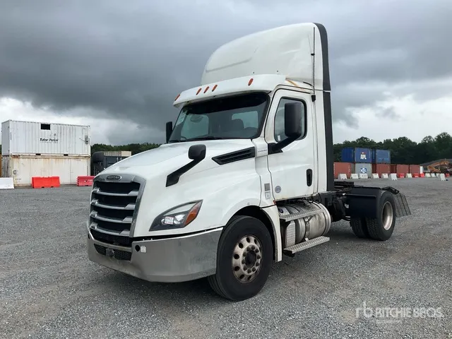 2019 Freightliner Cascadia 126 4x2 S/A Day Cab Truck Tractor