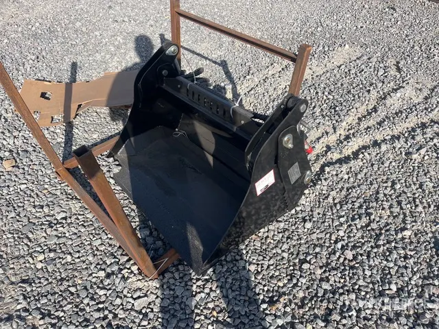 2026 GIYI XKH39 1000 mm Q/C Multi-Purpose Mini Skid Steer Bucket (Unused)