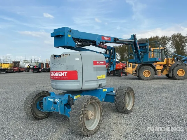 2012 Genie Z51/30 4WD Diesel Articulating Boom Lift