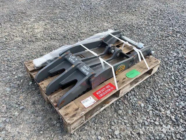 Strickland 3TY QH MK2 Excavator Thumb - Fits 8 TON (Unused)