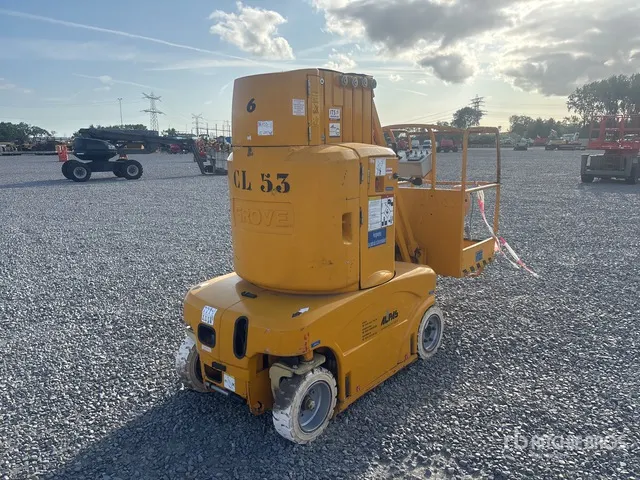 2000 Grove Toucan 1010 Vertical Mast Lift