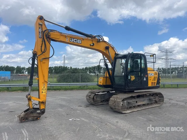 2018 JCB JS130LC Tracked Excavator
