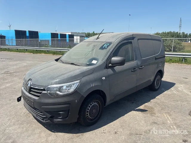 Renault Express Cargo Van (Inoperable)