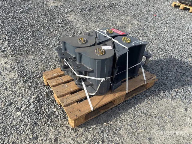 Quantity of (4) Strickland SK17/E18SR-18 450 mm Digging Excavator Bucket - Fits Kobelco SK17 (Unused)