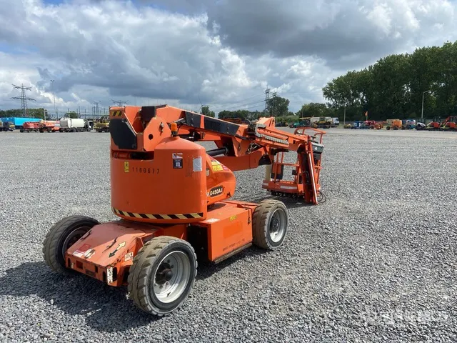 2015 JLG E450AJ 2WD Electric Articulating Boom Lift