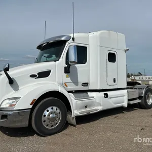 2017 Peterbilt 579 T/A Sleeper Truck Tractor