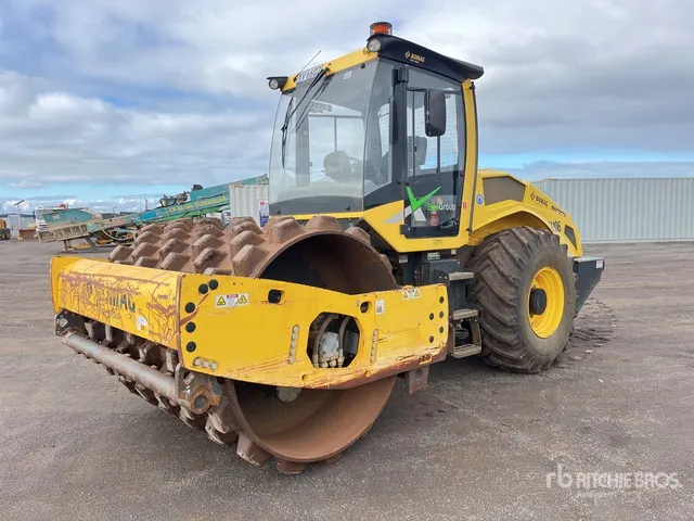 2020 Bomag BW211PD-5 Padfoot Drum Compactor