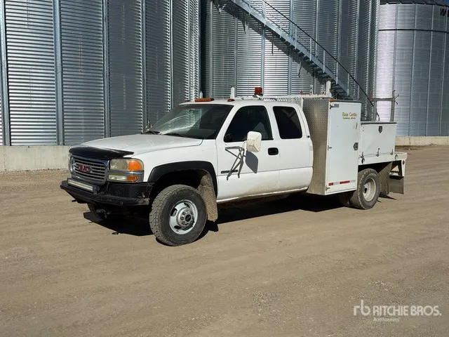 2001 GMC 3500 4x4 Extended Cab Service Truck