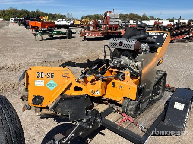 2021 Barreto E30SGB Tracked Stump Grinder