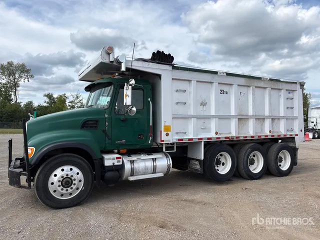 2005 Mack CV713 8x4 Tri/A Dump Truck