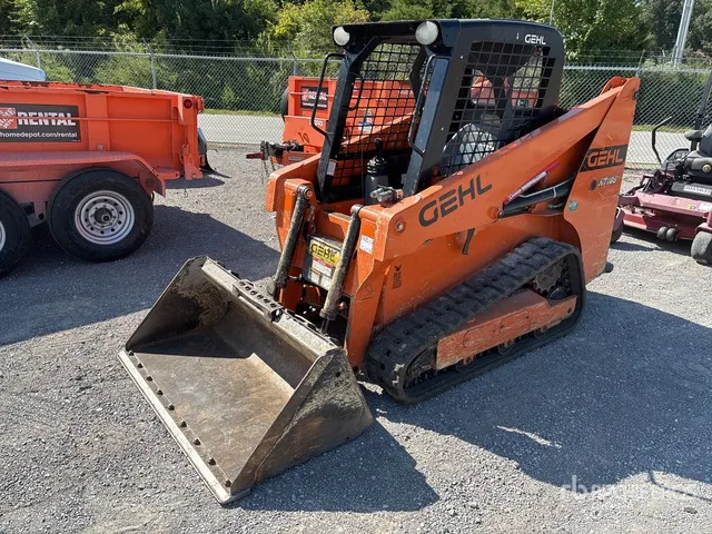 2021 Gehl RT105 Compact Track Loader