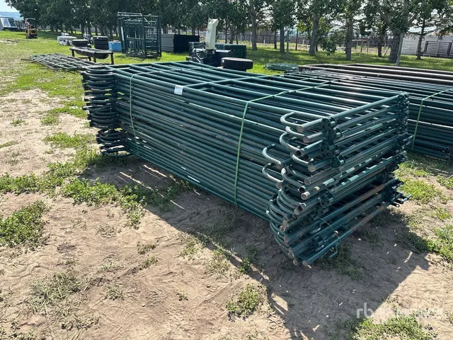 Quantity of (22) 10 ft Livestock Panel