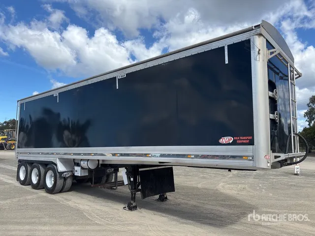 2021 BTE 10.6 m Tri/A End Dump Trailer