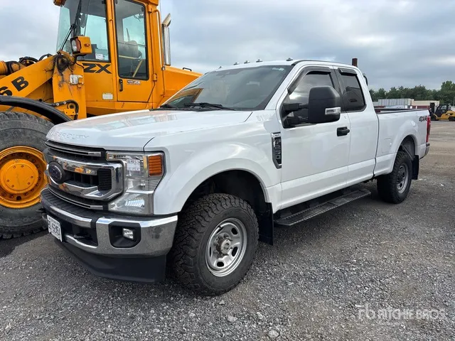 2020 Ford F-250 XLT 4x4 Extended Cab Pickup (Inoperable)