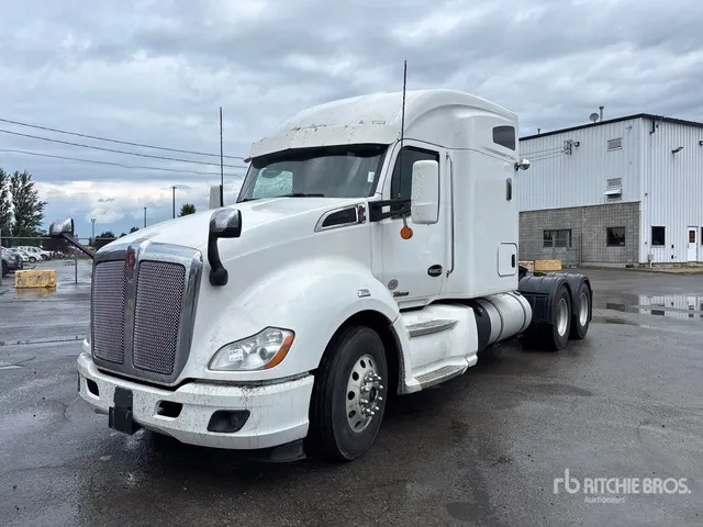 2022 Kenworth T680 6x4 T/A Sleeper Truck Tractor