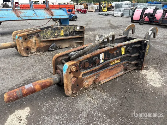 MHM HH5803 129 in Q/C Hydraulic Breaker