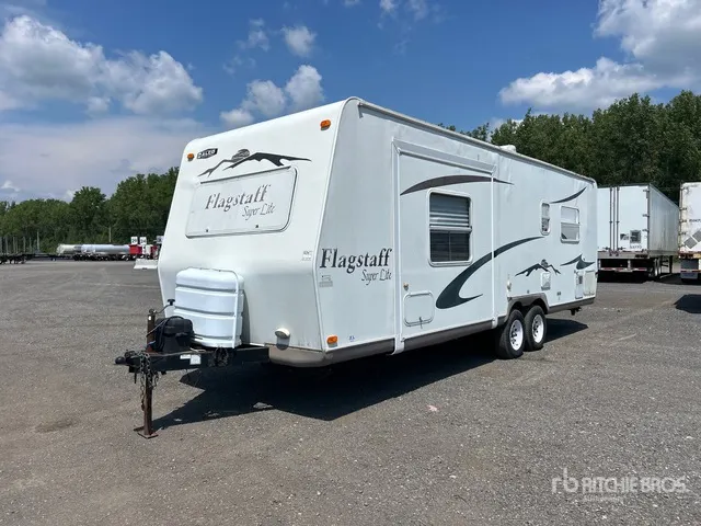 2006 Forest River Flagstaff FTL26 23 ft 6 in T/A Travel Trailer