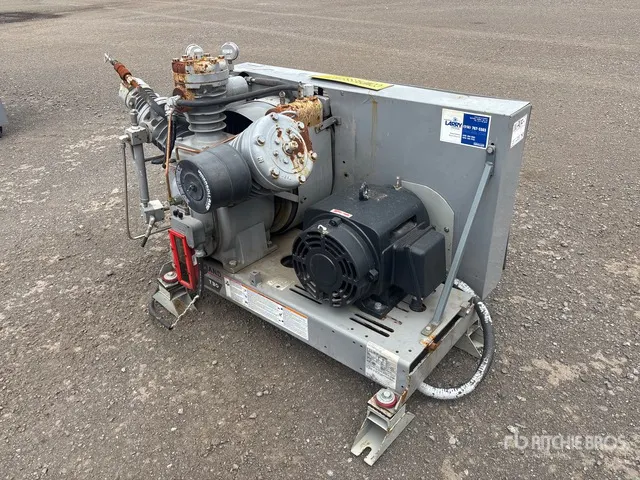 Ingersoll Rand 15T2 30.8 cfm Electric Air Compressor