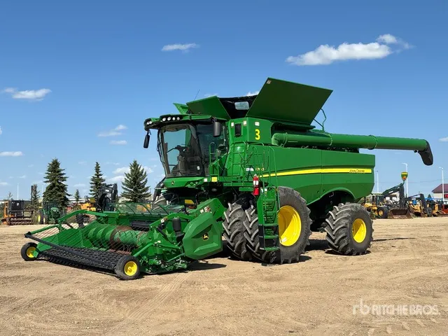 2021 John Deere S780 4x4 Combine Harvester