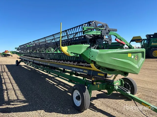 2024 John Deere HD50R 50 ft Hinged Rigid Draper Combine Header