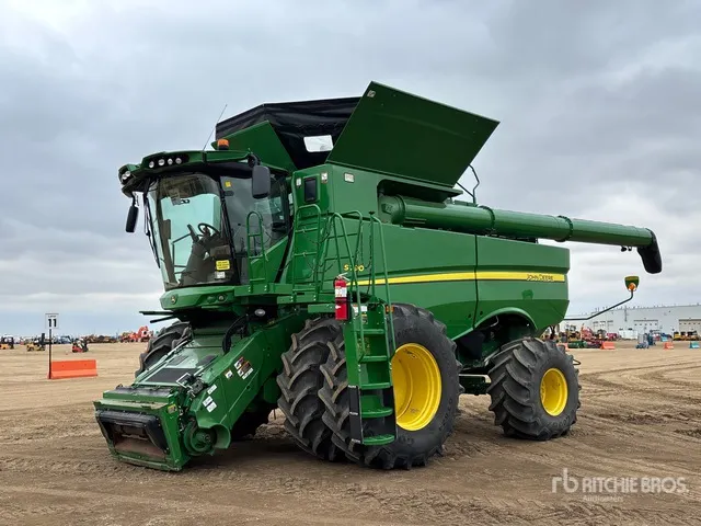 2019 John Deere S790 Combine Harvester