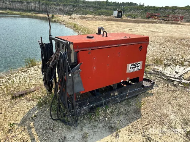 Canox Big Red D400 400 A Skid-Mounted Stick Engine Driven Welder